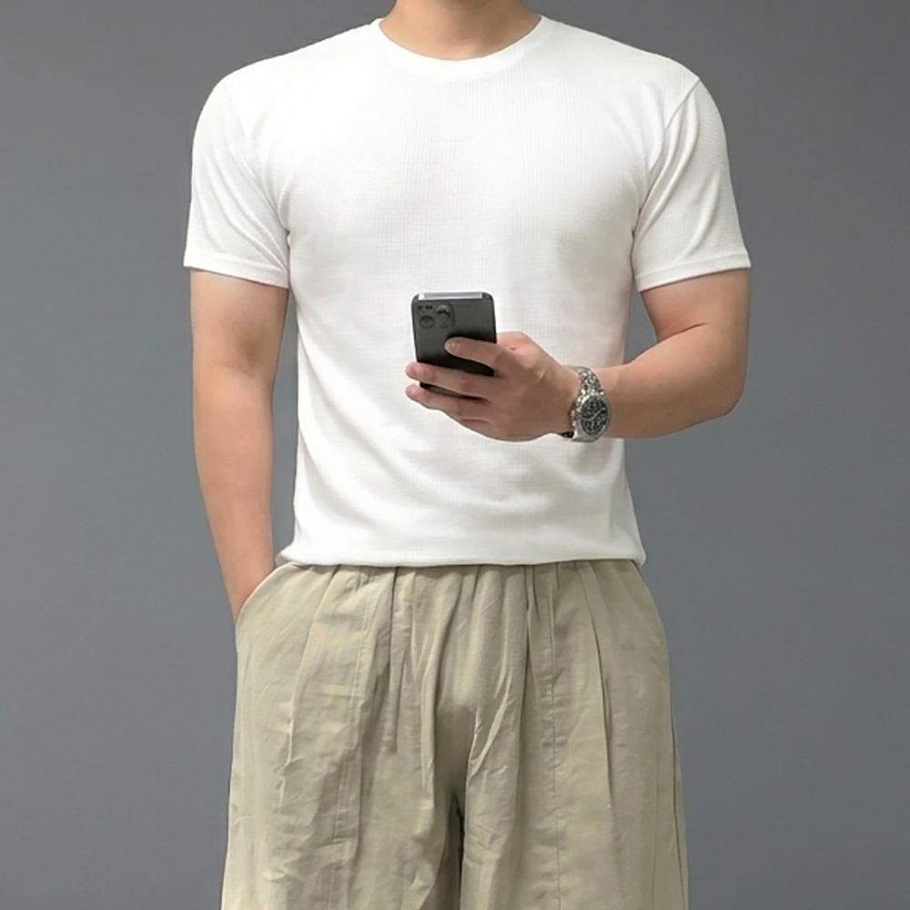남자 크롭 링클프리 흰색 머슬핏 반팔 티셔츠