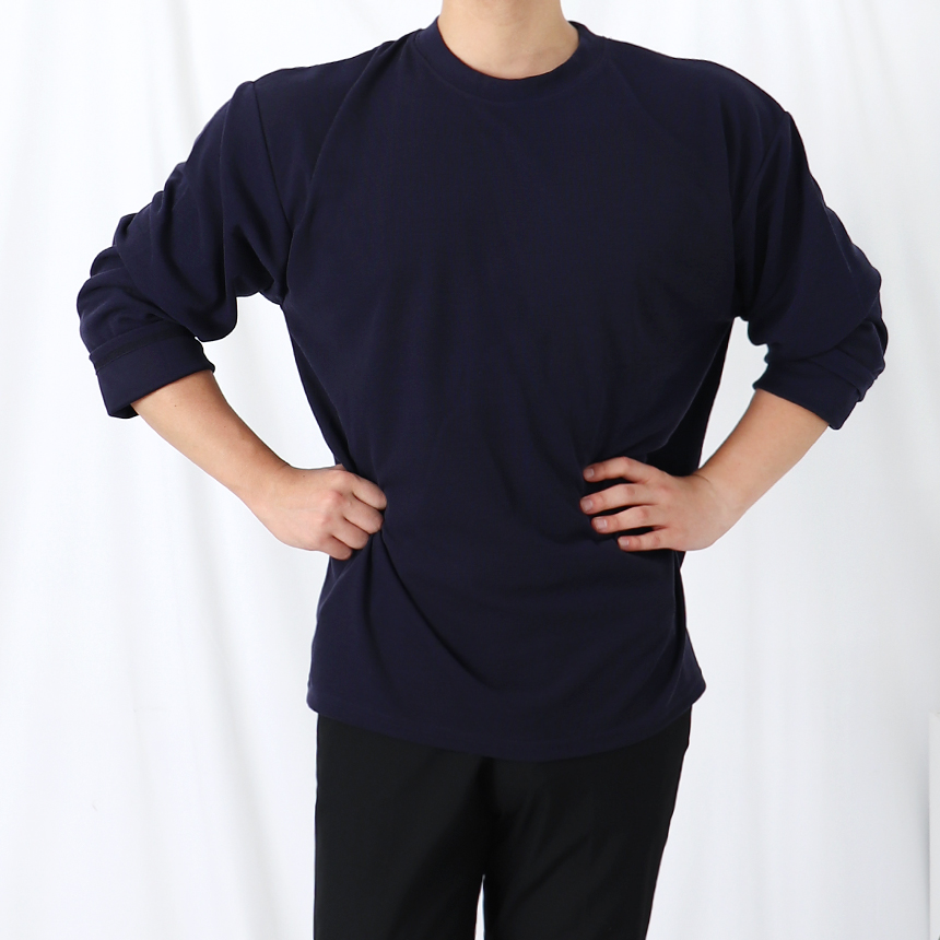 어깨넓어보이는니트 남자흰색니트 머슬