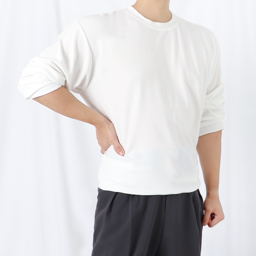어깨넓어보이는니트 남자흰색니트 머슬