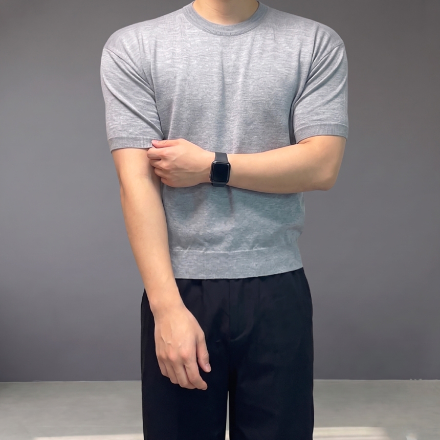 남자 머슬핏 여름 린넨 소라색 반팔 니트