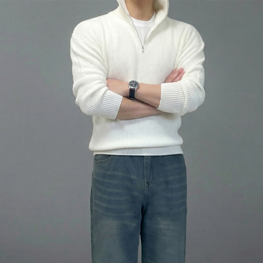 남자 크롭 쿼터 하프 집업 니트