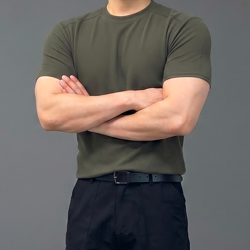 남자 어깨 넓어 보이는 크롭 머슬핏 반팔