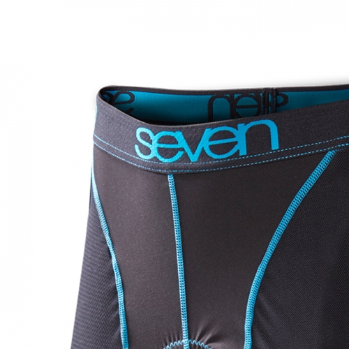 Flex Short