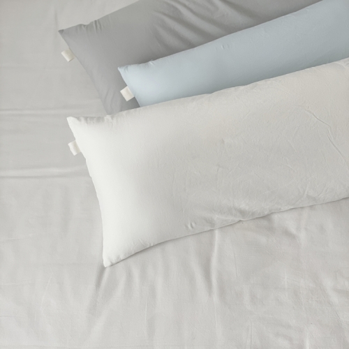 옆으로 긴 베개 2 / 세 가지