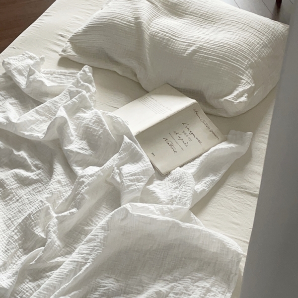 두겹 거즈로 지은 홑이불