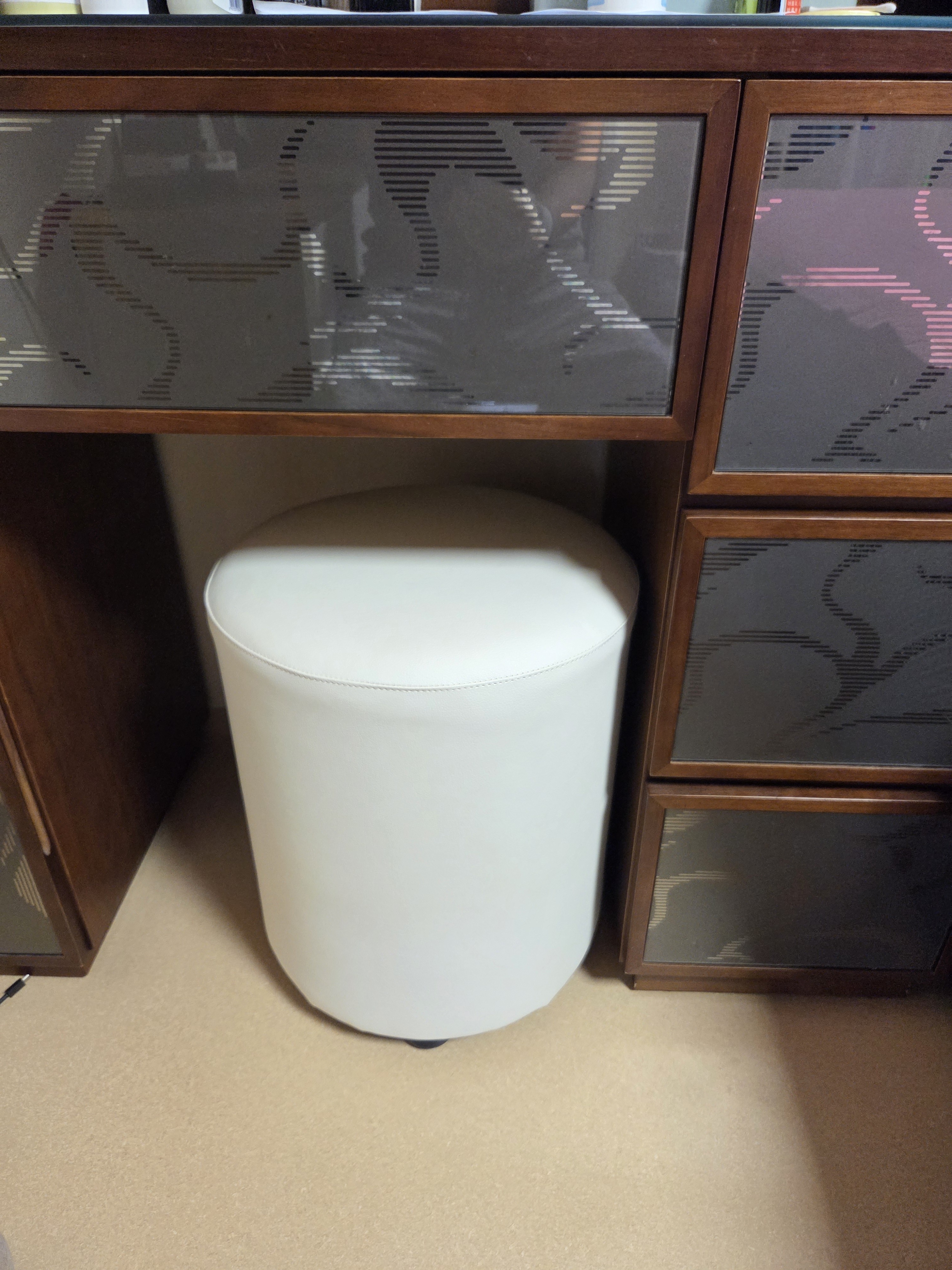 5d57850b-ce0d-4da5-a896-06b7c5a9b9cd.jpg