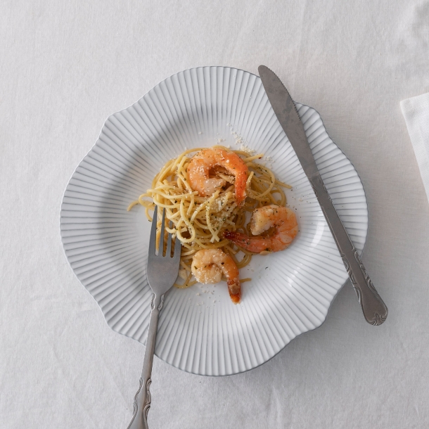 블랑 플리츠 접시 대