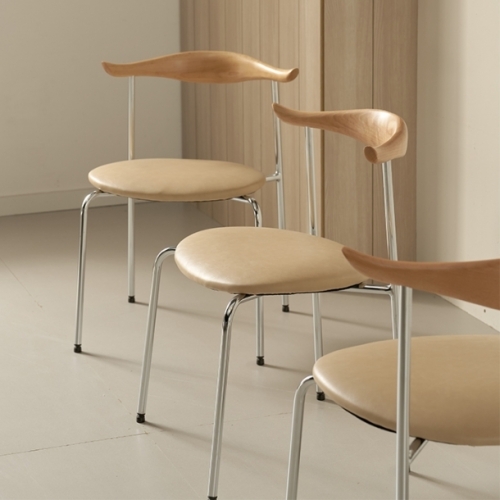 메이 카우 디자인 식탁의자