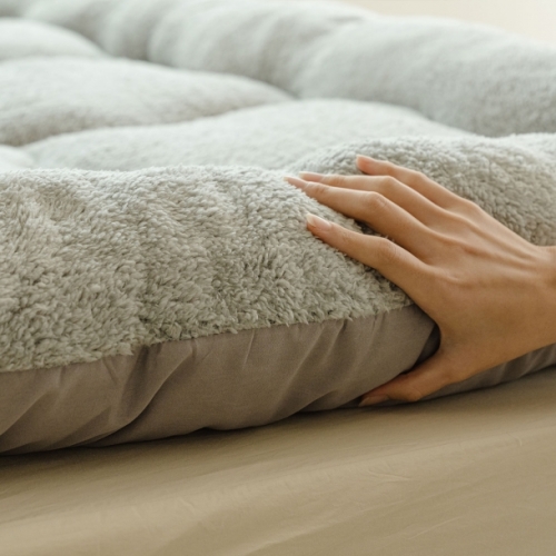 두꺼운 사계절 자가발열 집착토퍼 매트리스 라텍스