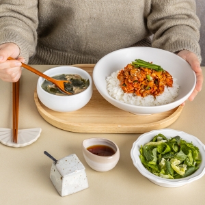 강릉식 꼬막비빔밥과 미역국