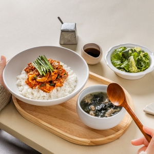 강릉식 꼬막비빔밥과 미역국