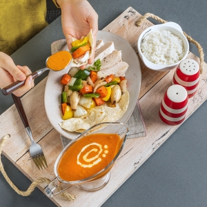 치킨마크니 커리와 버터난