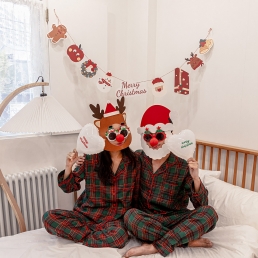 크리스마스 커플 잠옷 홈웨어 파자마파티 소품
