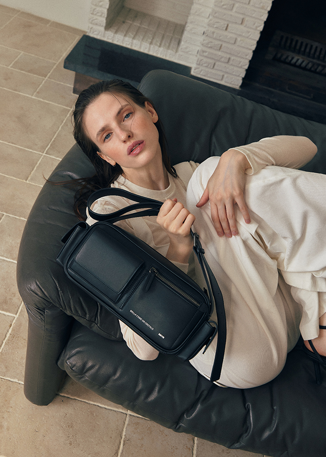 Cedar Unisex Messenger Bag