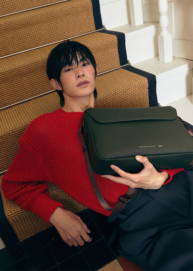 Cedar Unisex Messenger Bag