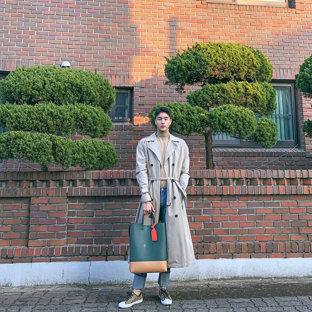 [@h___ryan] BRUNI Unisex Tote Bag (Eden Green) | Karim Rashid