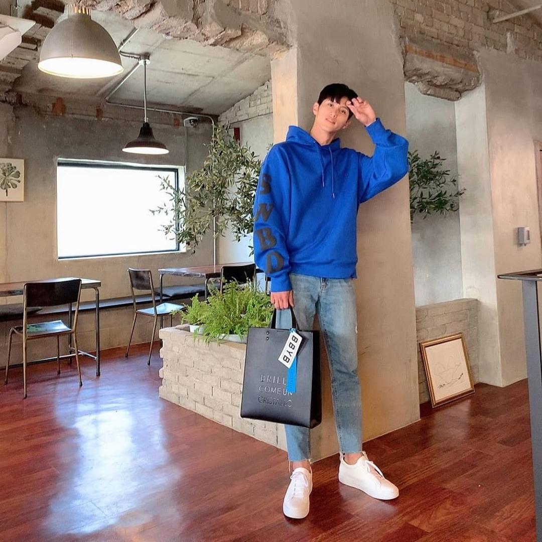 [@hkkim0908] MARCE Unisex Tote Bag (Glow Black) | Karim Rashid