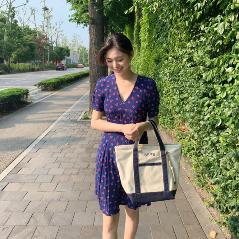 [@yeon.sun] Tropical Market Bag (Medium) Navy | Karim Rashid