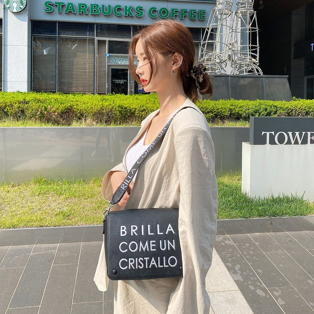 [@72.6_] MARCE Shoulder Bag (Jade Black) | Karim Rashid