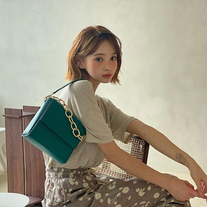 @bitna._.a #OOTD Lily Bag (Evergreen)