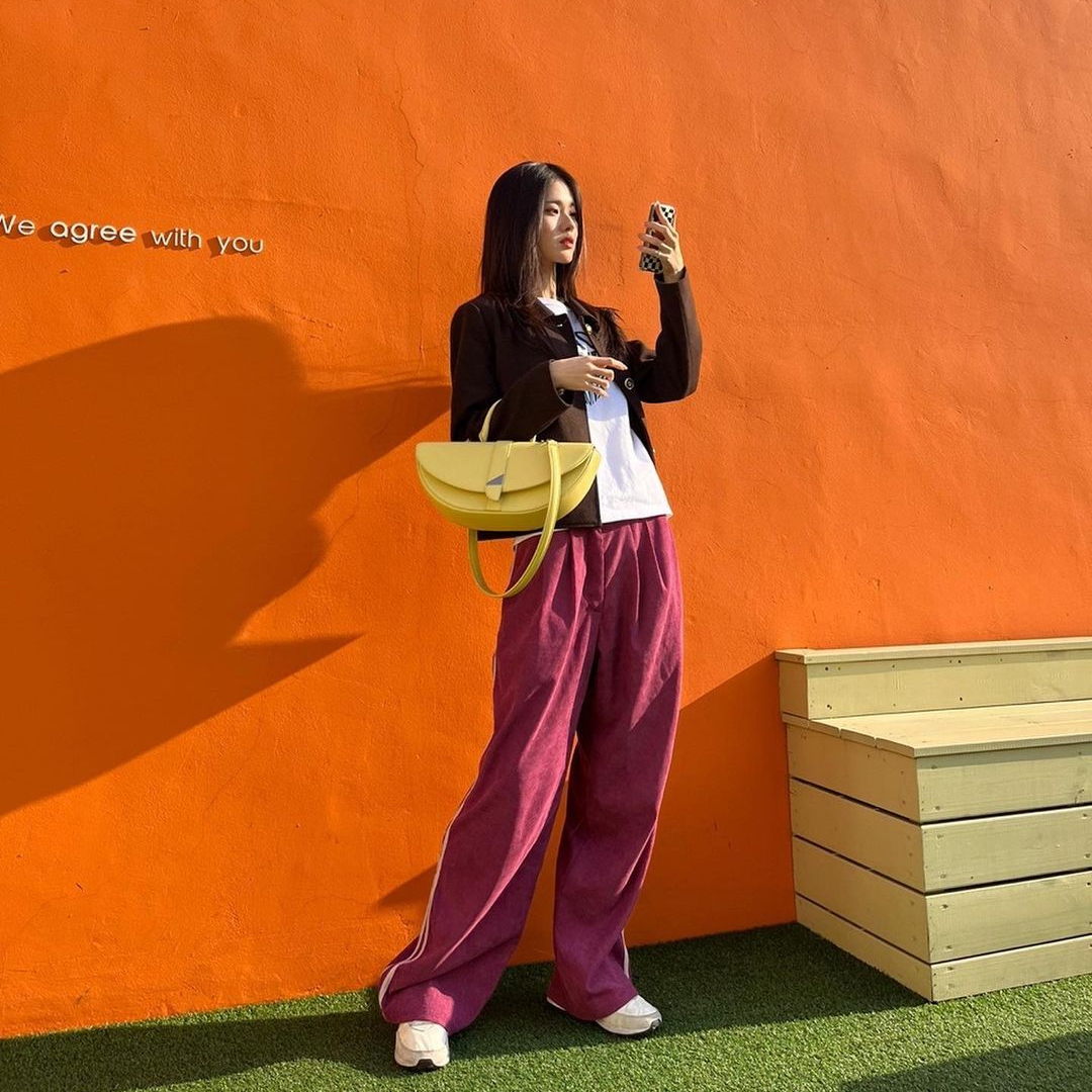 [@173.01] Ode Saddle Shoulder Bag (Primrose Yellow) | Karim Rashid