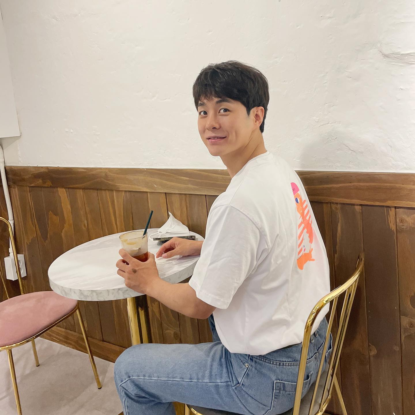 [@jaemzang] Unisex Old Boy Over-fit T-shirt (White) | Karim Rashid