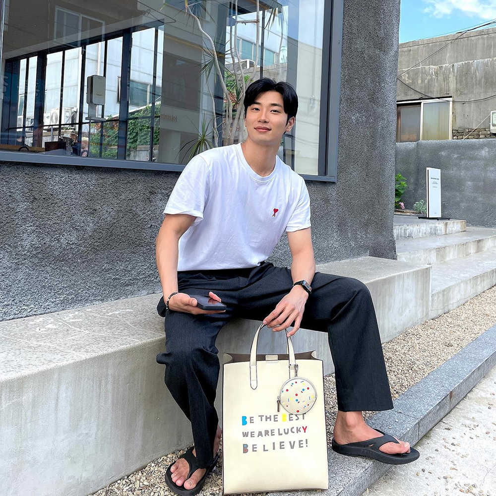 [@d.b_choi] MARCE Unisex Tote Bag (Sand Ivory) | Karim Rashid