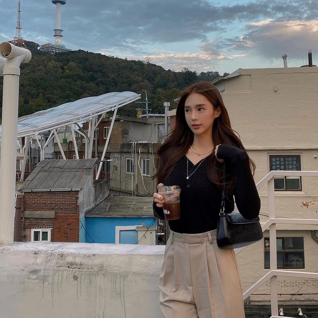 BBYB @ae.luv #OOTD Lala Shoulder Bag (Crinkled Black)