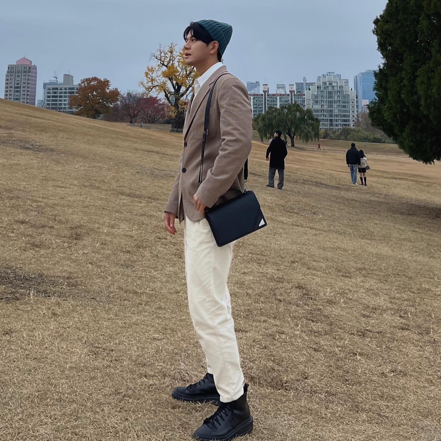 [@gno_roro] Mago Unisex Satchel Cross Bag (Jade Black) | Karim Rashid