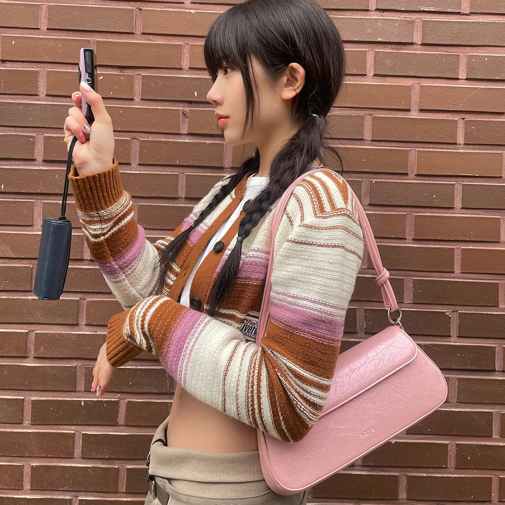 [@chaeun.i] Lala Shoulder Bag (Crinkled Pink) | Karim Rashid