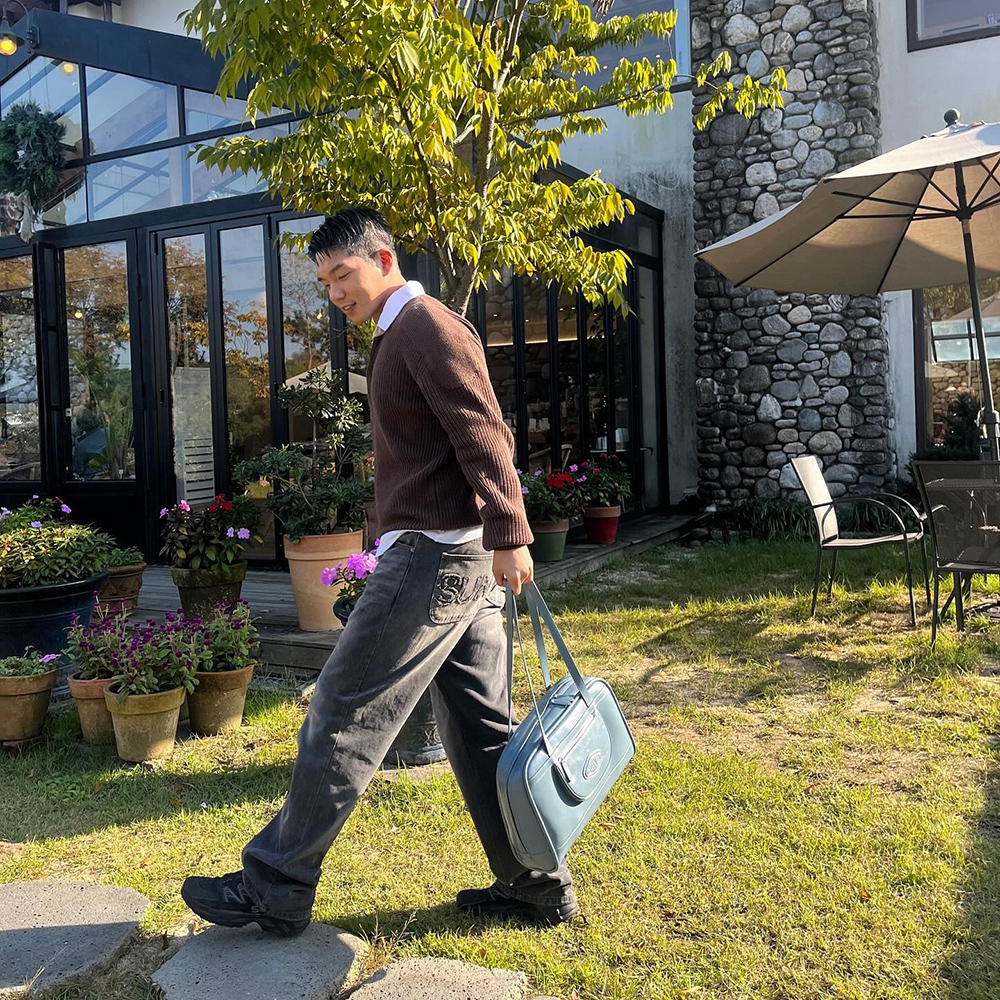 BBYB | 비비와이비 [@youth_jm] Lire Large Shoulder Bag (Smoke Blue)