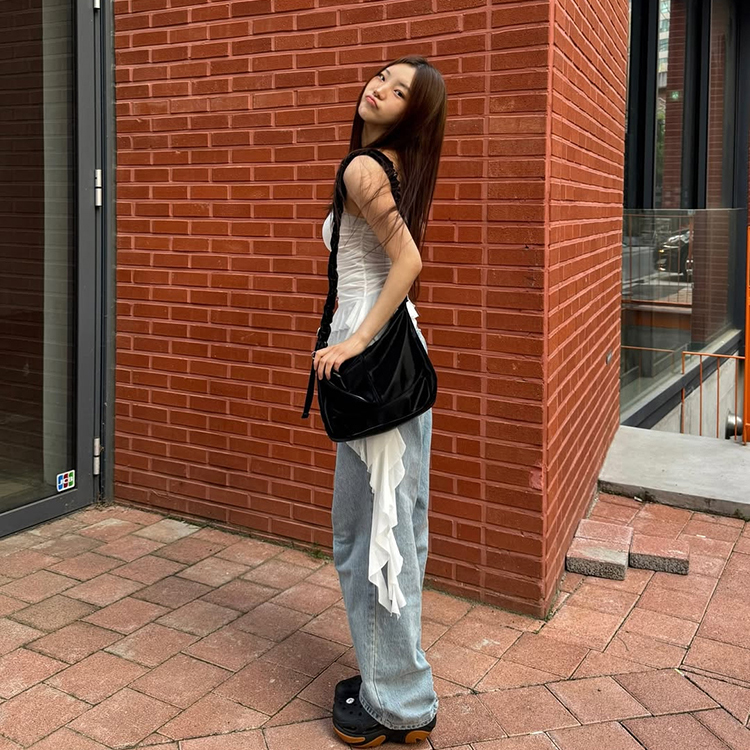 BBYB | 비비와이비 [@i._.ammin] MONA Ruffle Medium Shoulder Bag (Black)