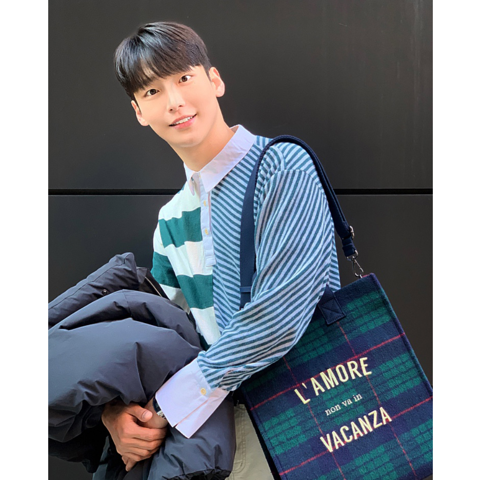[@tong___tang] Tartan Unisex Tote Bag (Green) | Karim Rashid