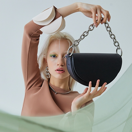 Atti Saddle Cross Bag (Jade Black)