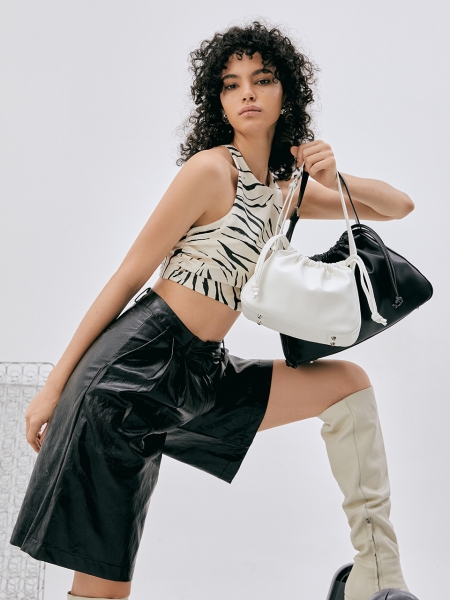 Balloon (S) Shoulder Bag (White Ivory)
