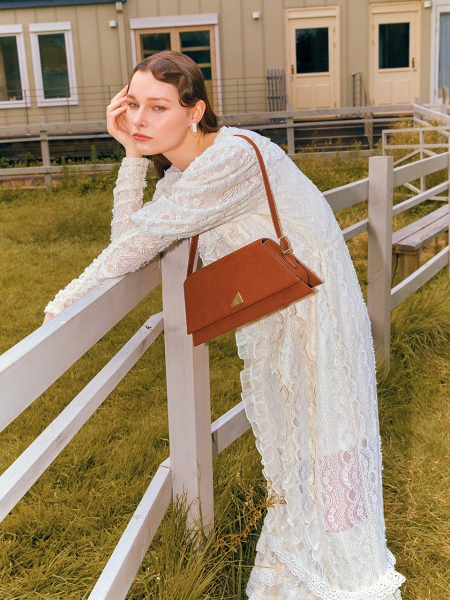 [리퍼브] Miu Suede Shoulder Bag (Friar Brown)