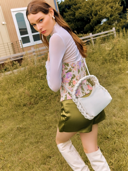 [리퍼브] Merr Tote Bag (White Ivory)