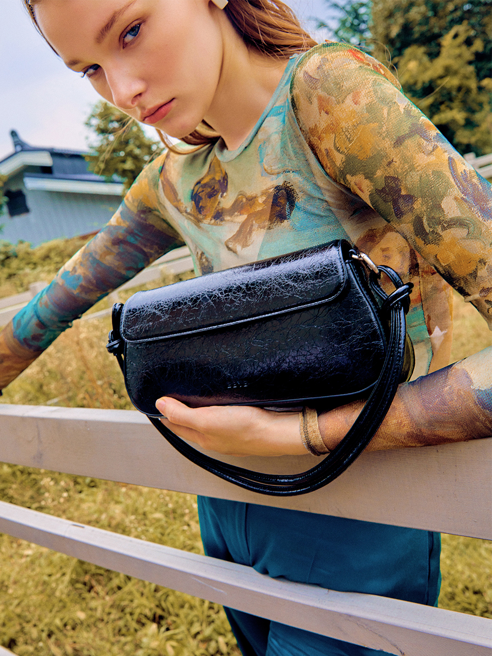 Lala Shoulder Bag (Crinkled Black)