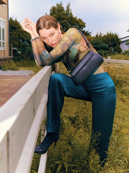 Lala Shoulder Bag (Crinkled Black)