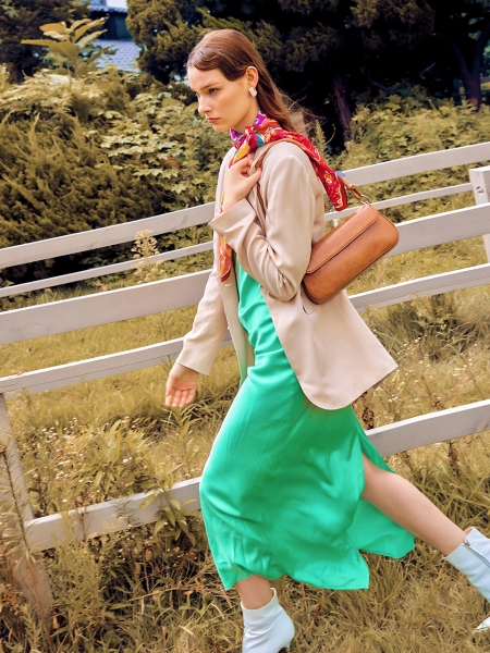Lala Shoulder Bag (Crinkled Brown)