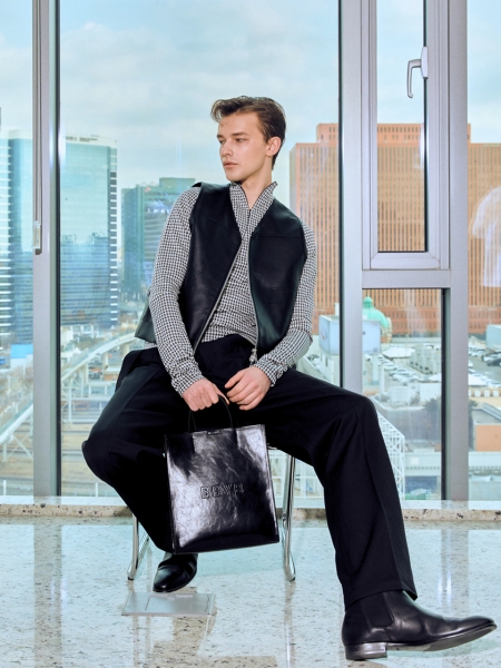 Nov Unisex Medium Tote Bag (Crinkled Black)