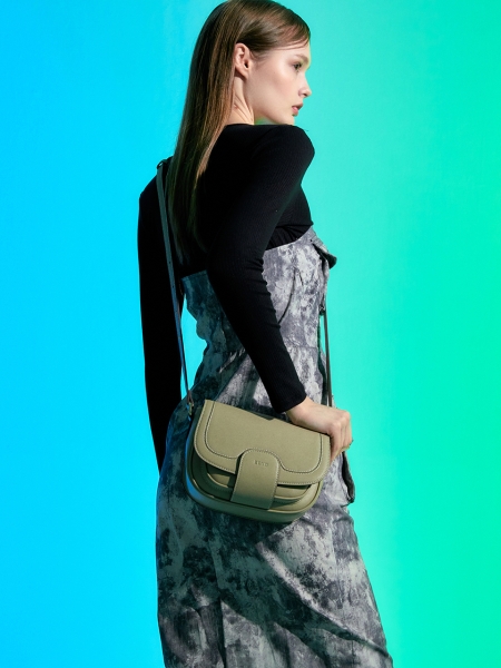 BEI Saddle Shoulder Bag (Grey Beige)