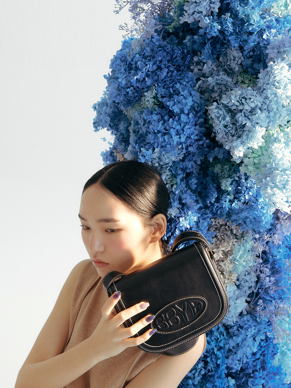 Pia Saddle Shoulder Bag (Black)