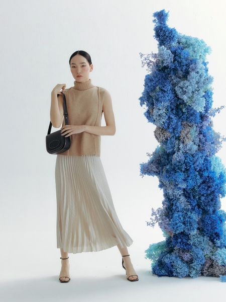 Pia Saddle Shoulder Bag (Black)