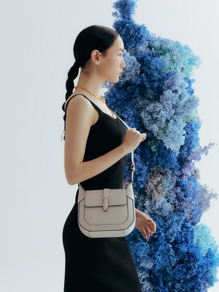 Ecor Medium Shoulder Bag (Ivory)