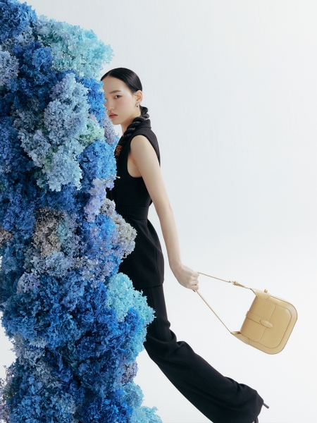 Ecor Medium Shoulder Bag (Mustard)