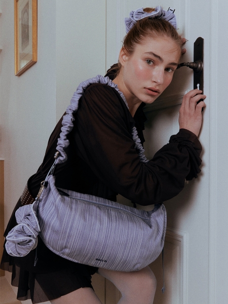 Noi Ruffle Large Shoulder Bag (Blue)