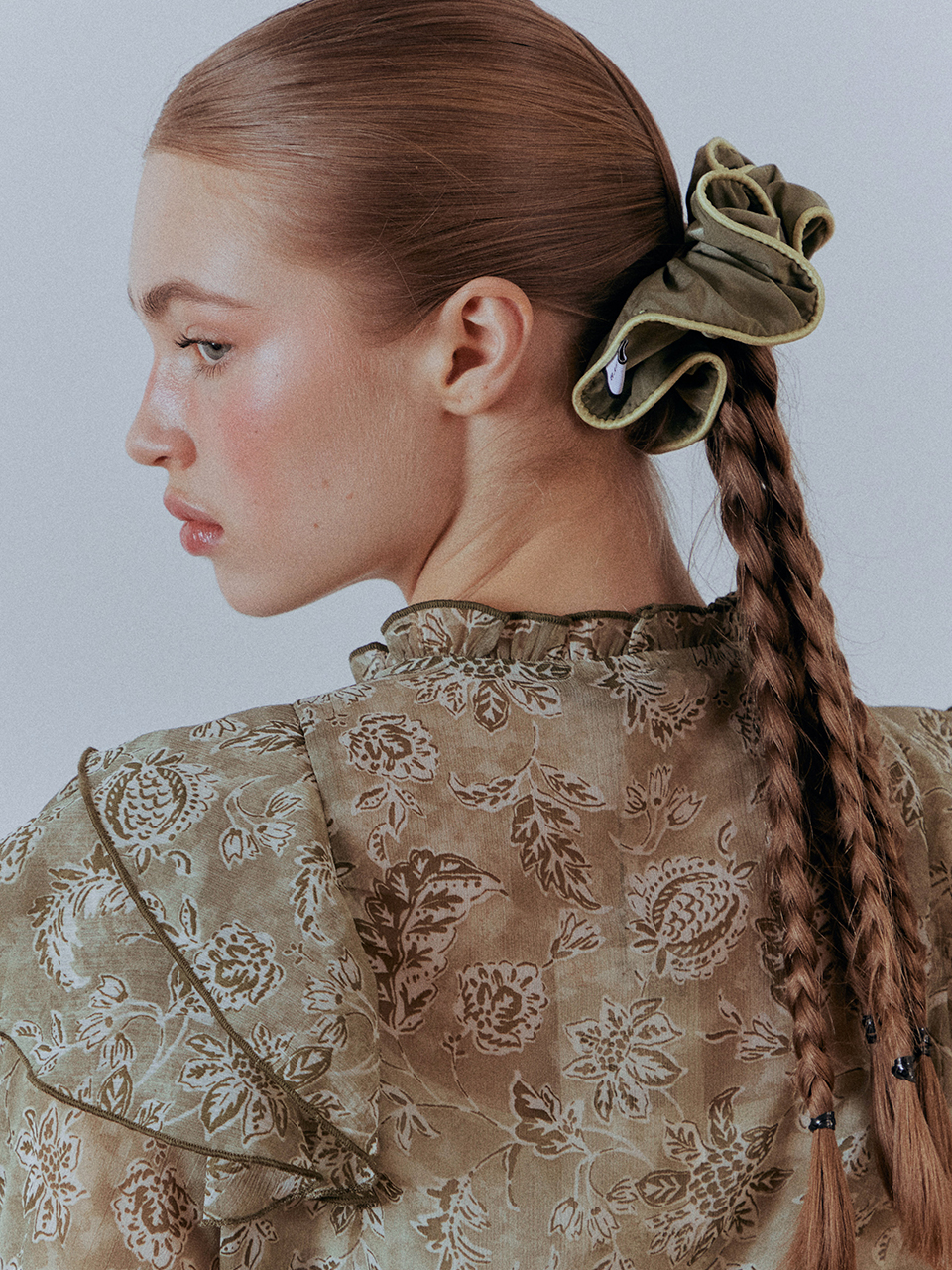 Noi Woven Scrunchie (Khaki)