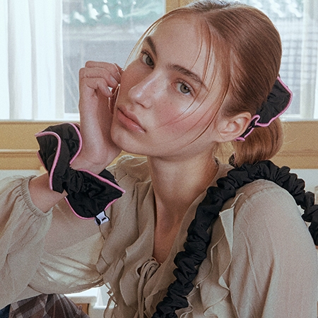 Noi Woven Scrunchie (Black)