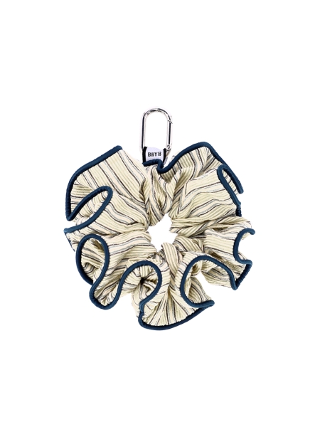 Noi Seersucker Scrunchie (Ivory)
